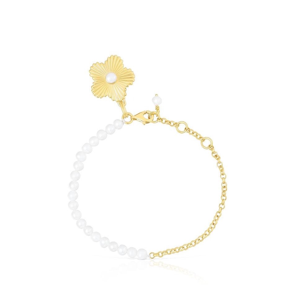 Pulsera con flor bañada en oro sobre plata con perlas 