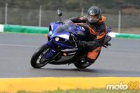 Toma de contacto: Yamaha YZF-R1 y BMW S1000RR