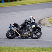 Esto es lo que pasa si le pones turbo a una Kawasaki ZX-25 R: a 250 km/h con una moto de 250 cc 