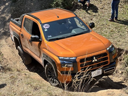 Mitsubishi L200 GSR 2025