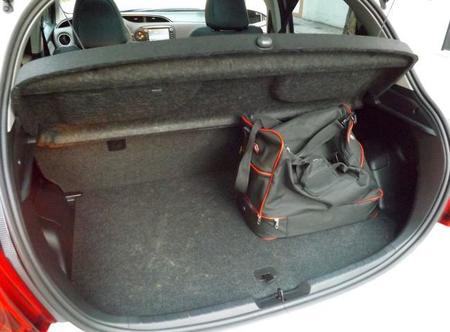 Toyota Yaris hybrid 2015