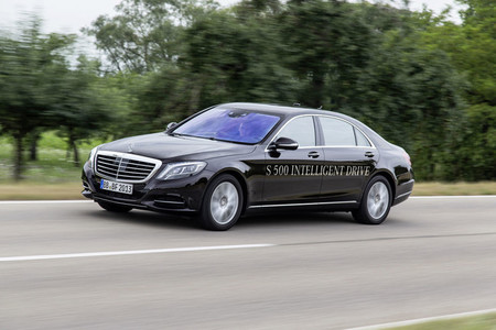 Mercedes-Benz S 500 Intelligent Drive, aventuras de pioneros en pleno siglo XXI