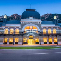 La estación de trenes más remota y bonita de España llevaba décadas en ruinas. Hasta que se reconvirtió en un hotel