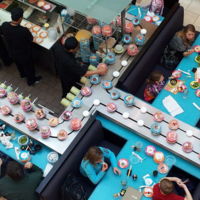 Estos restaurantes japoneses son mejores porque en ellos (casi) no hay seres humanos