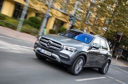 Nuevos Mercedes-Benz GLE 350 e y GLE 350 e Coupé: dos SUV híbridos enchufables y con etiqueta CERO, desde 76.400 euros