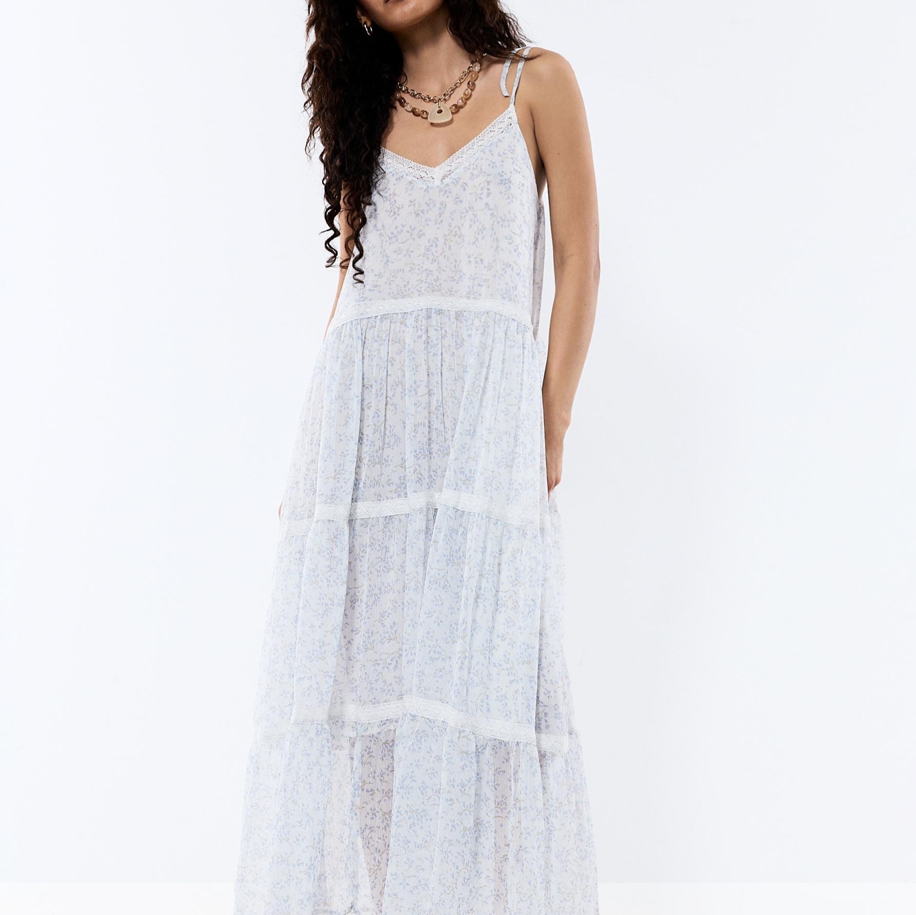 Vestido midi flores entredós

