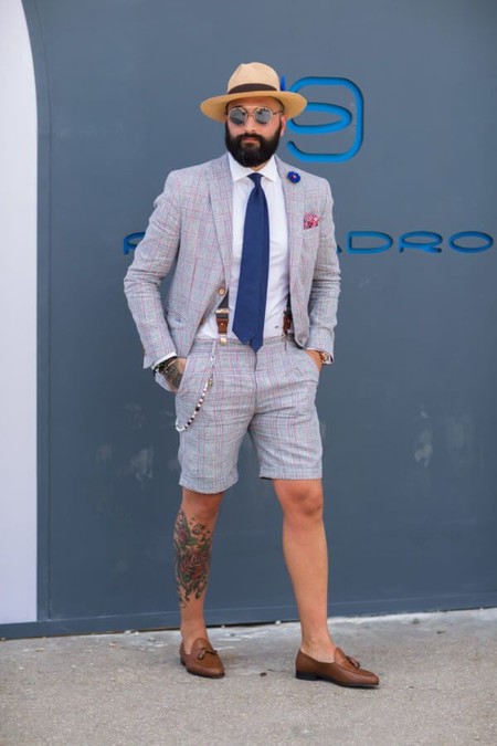 El mejor streetstyle de la semana hace del combo blazer + short la clave  del verano