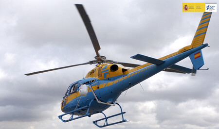 La Justicia corta las alas al helicóptero de la DGT: Pegasus no vale para multar por distancias de seguridad
