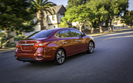 Nissan Sentra 2017 Precios Versiones Y Equipamiento En México 2016 Nissan Sentra 06