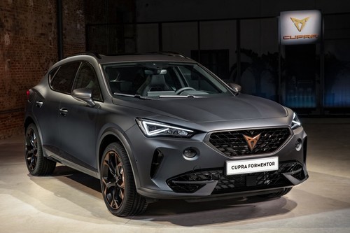 Primer contacto con el CUPRA Formentor, en vídeo: hasta 310 CV de SUV 100% CUPRA con opción híbrida enchufable