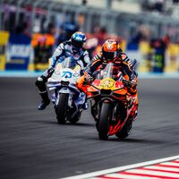 MotoGP quiere empezar a usar la gasolina verde, pero se ha encontrado con un problema inesperado. Y muy caro