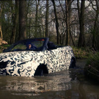 El Evoque Convertible ya levanta polvo, se retuerce y chapotea