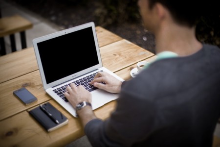 El 38% de los jóvenes no ve nada malo en las descargas ilegales