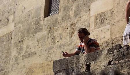Usar internet móvil en el extranjero costará un 55 % menos desde el 1 de julio