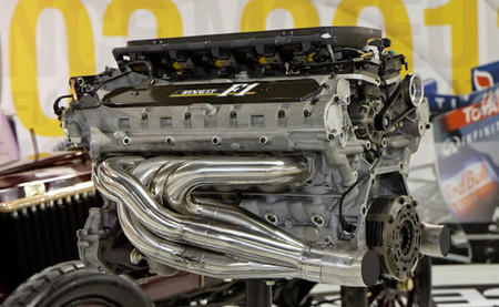 El adiós de los V8; hacia un nuevo destino