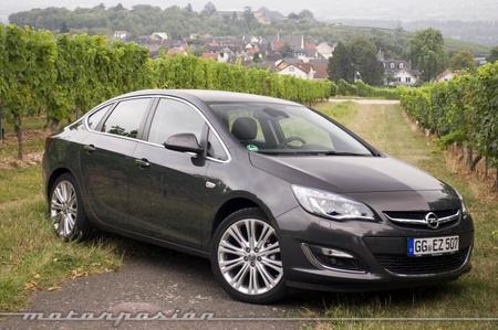 Opel Astra 12 Presentacion Y Prueba En Alemania