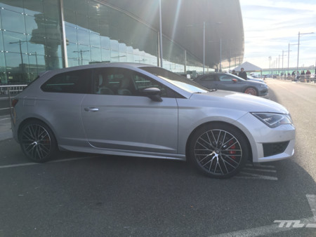 SEAT Leon Cupra 290 Contacto 1