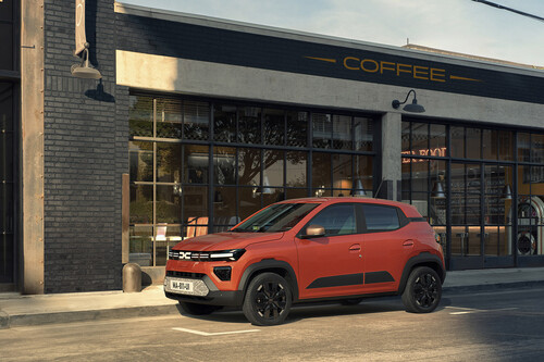 Conocemos al nuevo Dacia Spring: sigue siendo el coche eléctrico más barato, pero ahora me parece más pintón y menos básico