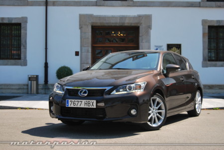 Lexus Ct200h