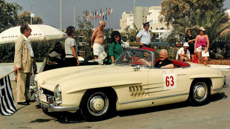 Mercedes Benz 300 Sl Roadster 9