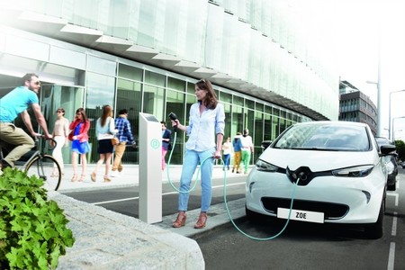 Renault ZOE cargando