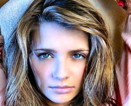 Mischa Barton está en el hospital (esto es de risa...)
