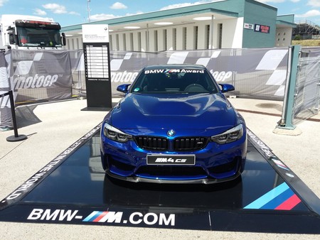 El exclusivo BMW M4 CS será el BMW M Award 2017 en MotoGP