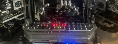 Tardó cuatro años en crear el "jefe final" de los PC Gaming. Ahora, su invento parece una fábrica en miniatura 