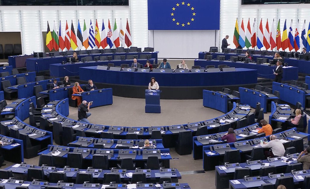 Si crees que los niños no deberían tener WhatsApp o TikTok, Europa está contigo. Ha dado un paso en la prohibición