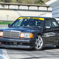 Este Mercedes-Benz 190 E 2.5-16 Evo II de Grupo A es una copia del original... ¡para circuito!