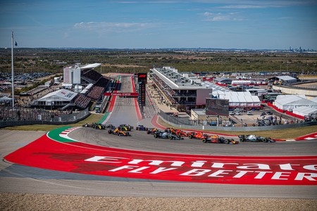 Indignación entre los pilotos de Fórmula 1 por los baches de Austin que eliminaron a Sebastian Vettel