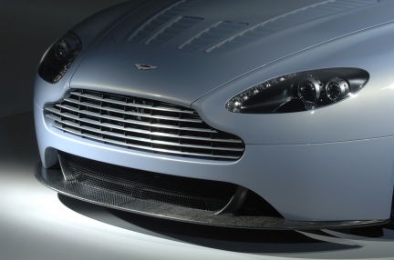 Aston Martin V12 Vantage RS