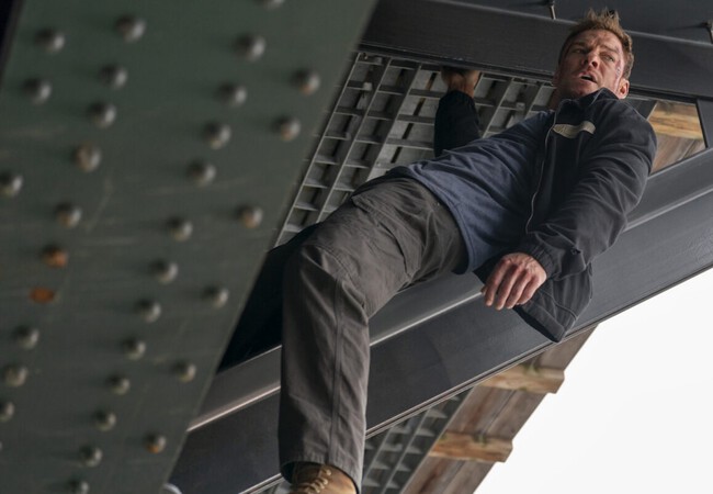 Alan Ritchson Reacher Season 4 1420x798