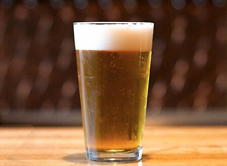 Esta es la cerveza más vendida de Amazon para combatir la ola de calor (y no nos sorprende)