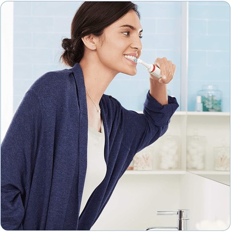 Oferta flash en el set de dos cepillos Oral-B Smart 4 4900 CrossAction, con conexión Bluetooth: hoy por 79,99 euros en Amazon