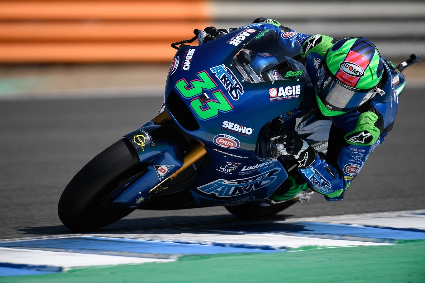 Enea Bastianini sorprende a todos en Jerez para conseguir su primera victoria en Moto2