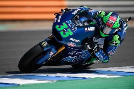 Enea Bastianini sorprende a todos en Jerez para conseguir su primera victoria en Moto2