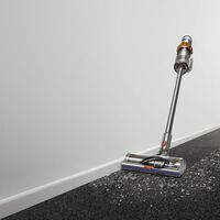 No dejes escapar la aspiradora con láser de Dyson capaz de detectar las partículas de polvo más pequeñas: ahora rebajada en MediaMarkt