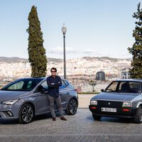 Probamos el nuevo SEAT Ibiza FR Aniversario y el primer Ibiza de hace 40 años: te cuento por qué ahora los coches son más caros y seguros