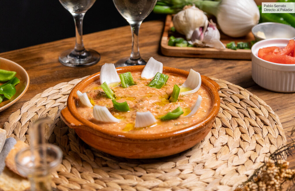 Arranque roteño, la receta tradicional de Cádiz que se convertirá en tu favorita este verano (con vídeo incluido)