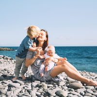 Siete hábitos de las madres felices que puedes poner en práctica desde hoy mismo