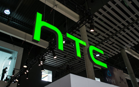 La tímida presencia de HTC en el MWC 2016 y su futuro a tres vías