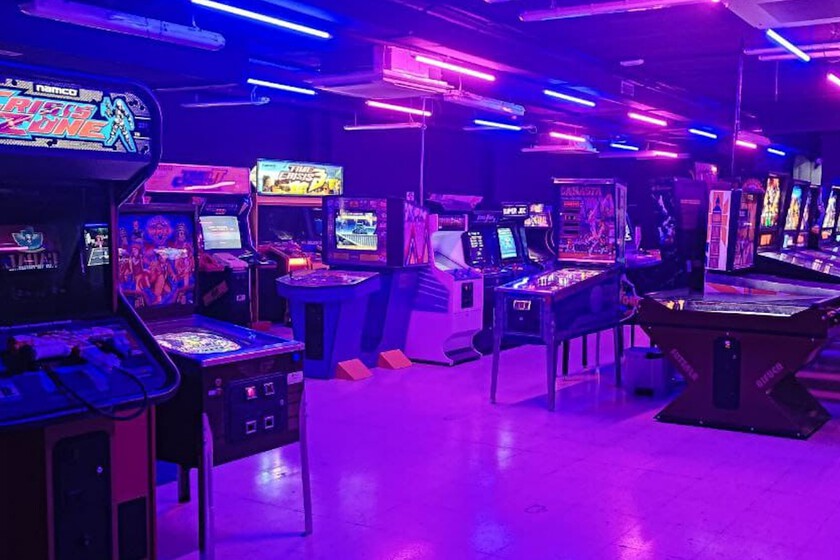 Hay una nueva fiebre por las salas de recreativos retro: el boom del arcade en Madrid y otras ciudades españolas