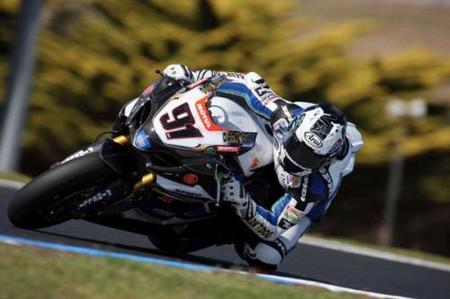 Leon Haslam, ganador de la primera manga