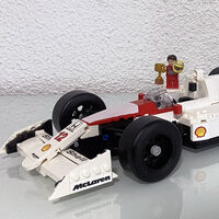 He montado el McLaren de Ayrton Senna de LEGO y me ha encantado. Me parece un planazo para rematar el verano, sobre todo ahora que está en oferta
