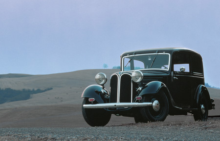 BMW 303
