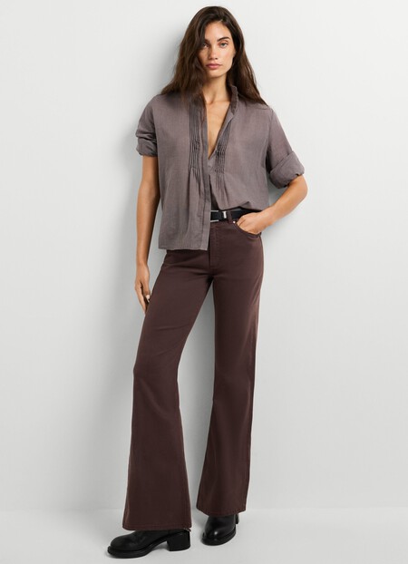 pantalón vaquero flare