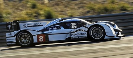 Peugeot 908 Hybrid4 da vida a la competencia híbrida en las pruebas de resistencia