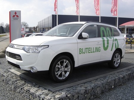 Mitsubishi Outlander PHEV es el coche más vendido en Holanda el último mes