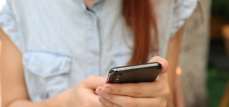 Los partidos no podrán hacer perfiles individuales utilizando IA o mantener nuestros datos: la AEPD limita el 'Cambridge Analytica' español